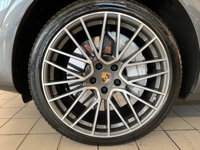 PORSCHE Cayenne Coupé 4.0 V8 Turbo //BOSE/SPORT CHRONO//22//