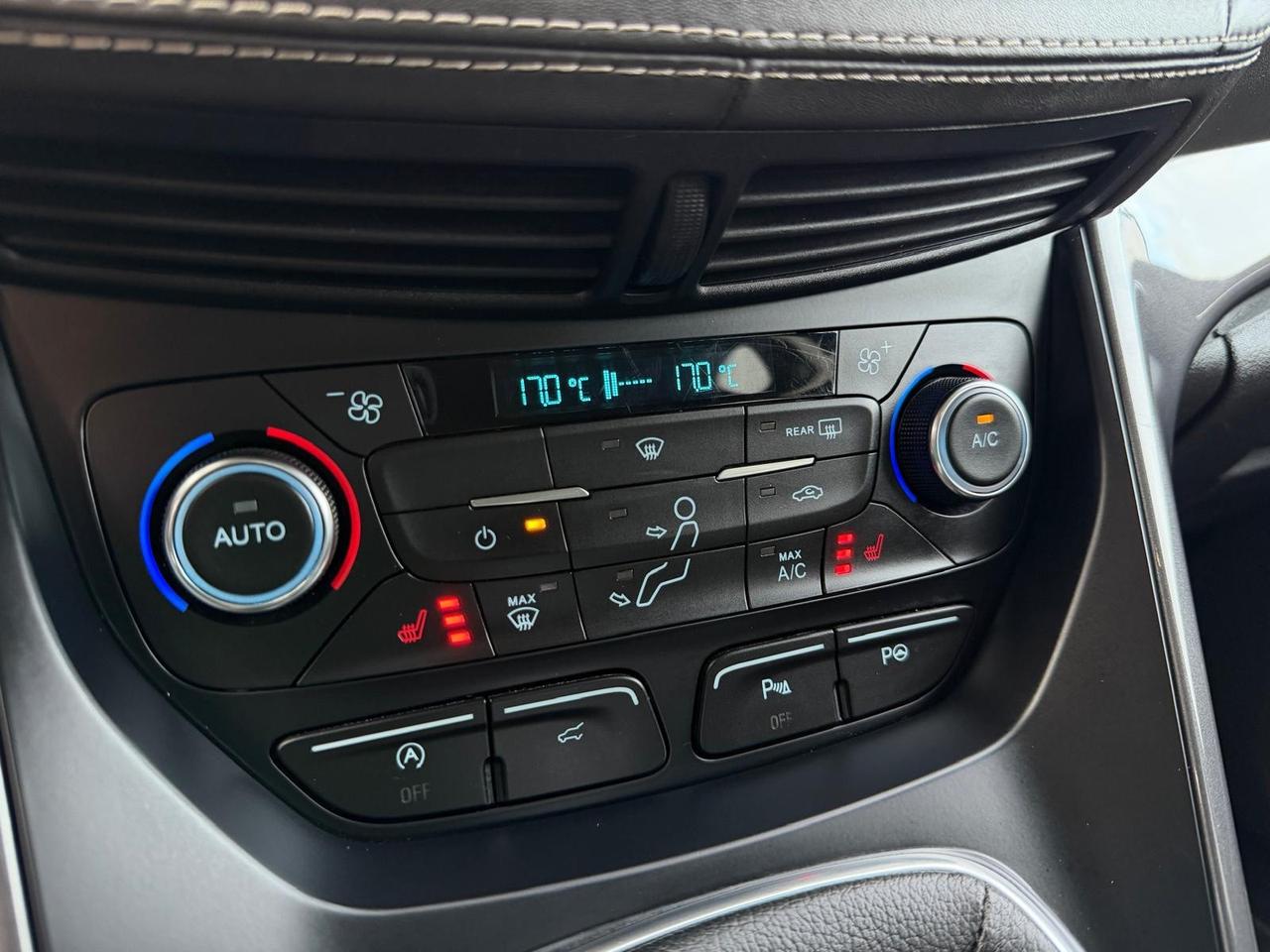 Ford Kuga 2.0 TDCI 150 CV 2WD Vignale