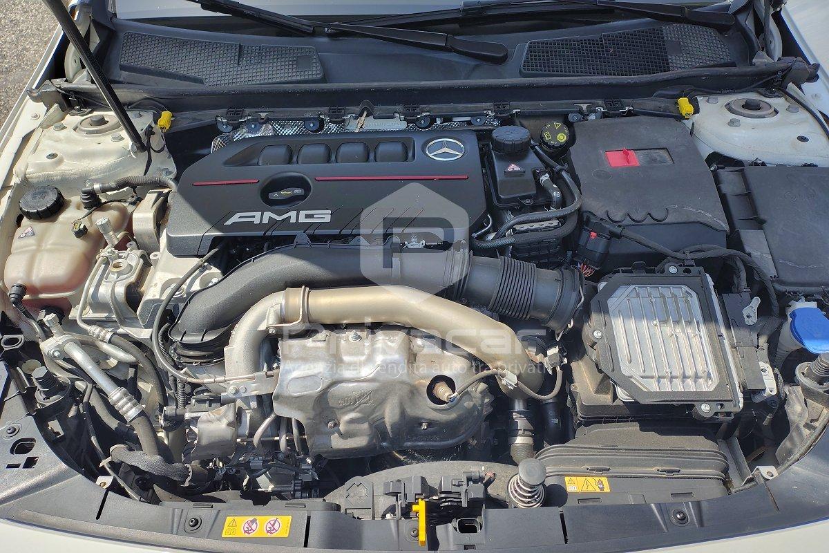 MERCEDES A 35 AMG 4Matic
