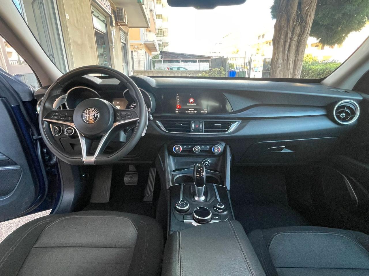 Alfa Romeo Stelvio 2.2 Turbodiesel 180 CV AT8 RWD Business