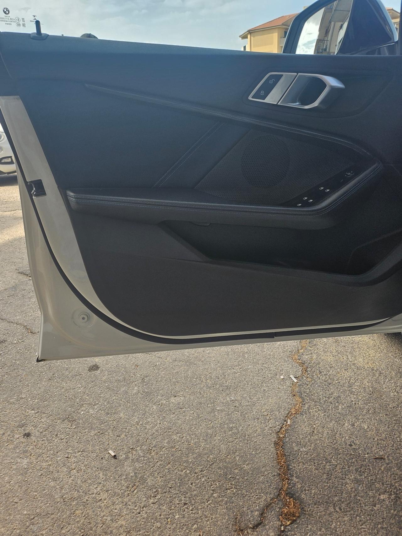 Bmw 118 118d 5p. Msport