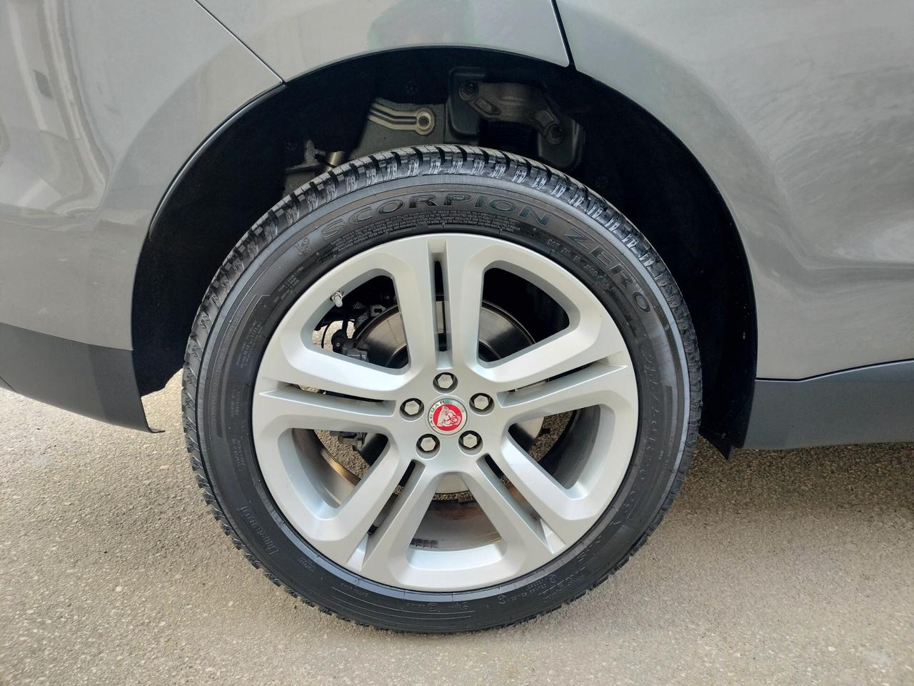 Jaguar F-Pace 2.0 D 180 CV AWD aut. Prestige