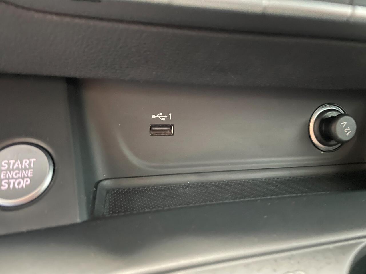 Audi A4 UNICO PROPRIETARIO - TAGLIANDI CERTIFICATI