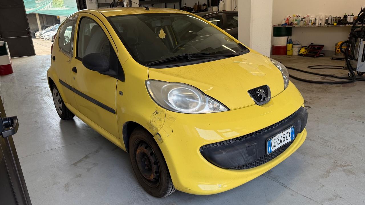 Peugeot 107 1.0 68CV 5p. Plaisir