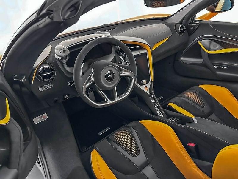 McLaren 750S Spyder 4.0 V8 SpiderMY27 - McLaren Milano