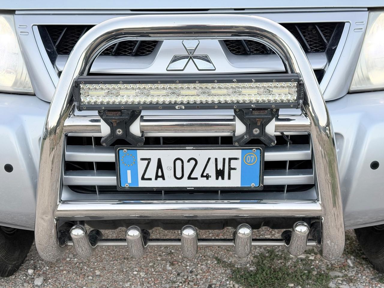 Mitsubishi Pajero 3.2 Diesel 160cv 4X4 7 posti 2007 automatico
