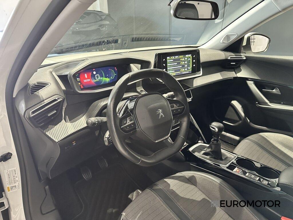 Peugeot 2008 1.5 BlueHDi Allure Pack