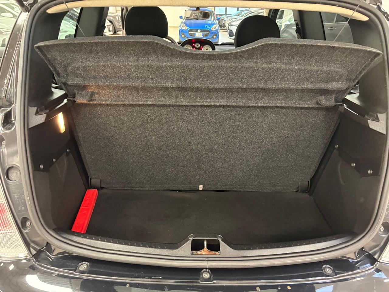 Lancia Ypsilon 1.2 8v Argento