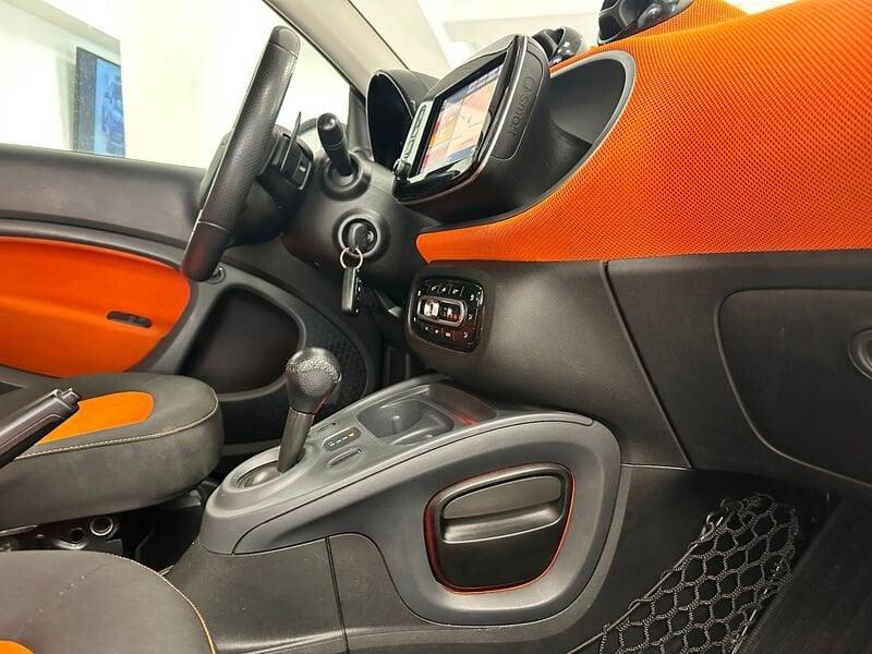 smart fortwo fortwo 90 0.9 Turbo twinamic Urbanrunner Passion