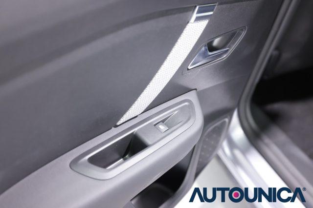 CITROEN C4 PURETECH 130 S&S EAT8 MAX FARI LED