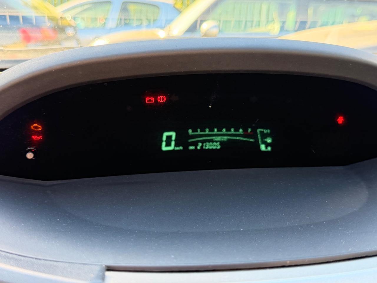 Toyota Yaris 1.3 Benz 5 porte Sol *OK NEO PATENTATI*