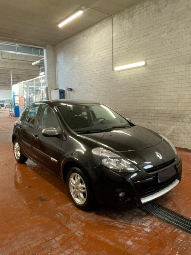 RENAULT Clio 1.2 16V 5 porte Luxe