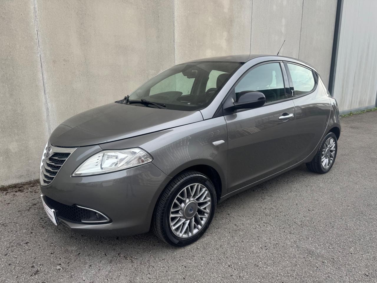 Lancia Ypsilon 1.3 MJT 16V 95 CV Platinum OK NEOP