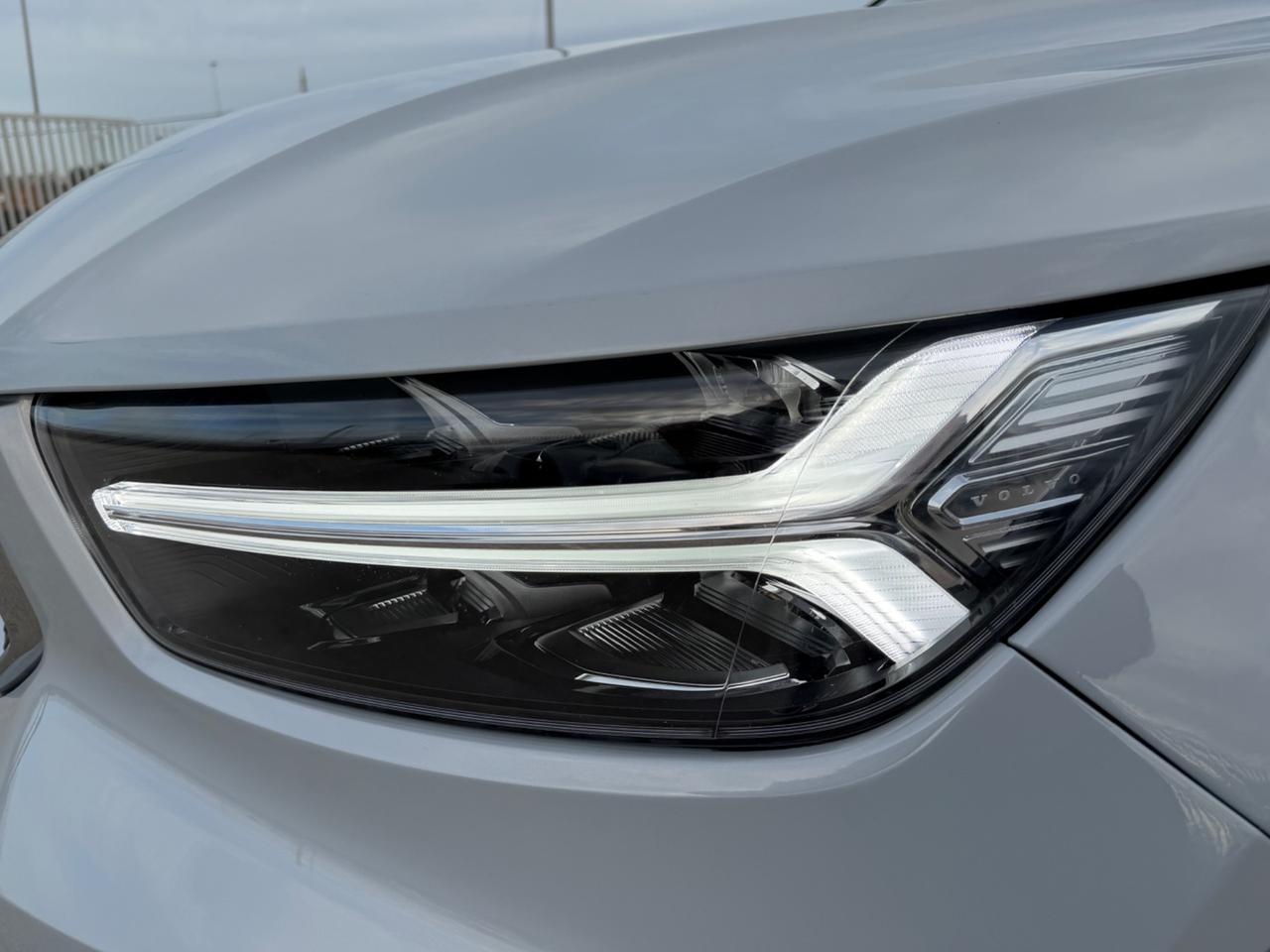 VOLVO XC40 2.0 D3 150CV MANUALE FULL LED MY20