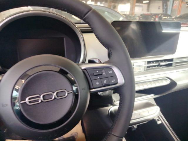 FIAT 600 Hybrid 110 CV DCT MHEV La Prima km0