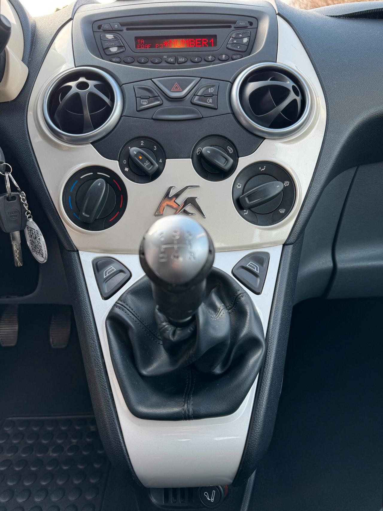 Ford Ka 1.2 51kW Benz Titanium *UNICO proprietario*