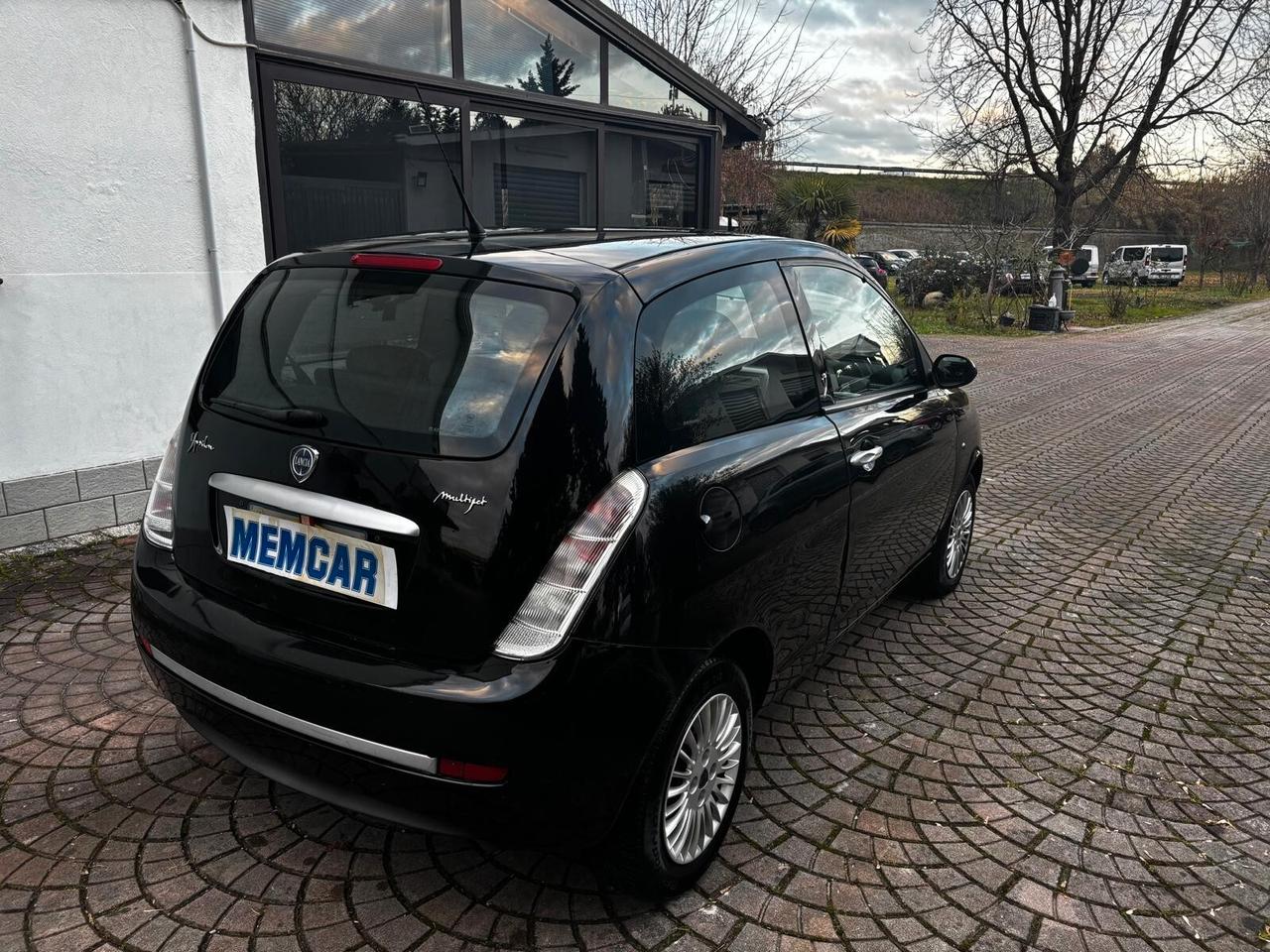 Lancia Ypsilon 1.3 MJT 75 CV Platino IDONEA PER NEOPATENTATI PERMUTABILE
