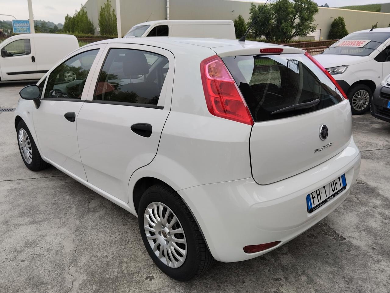 Fiat Punto 1.3 MJT II S&S 95 CV 5P STREET - " KM. 37.392"