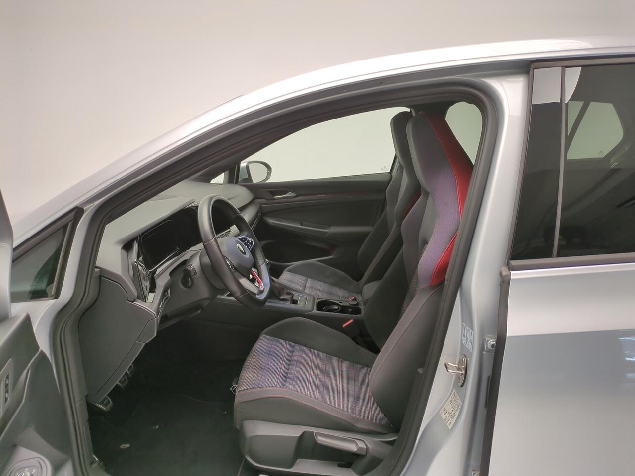 Volkswagen Golf GTI 2.0 TSI DSG