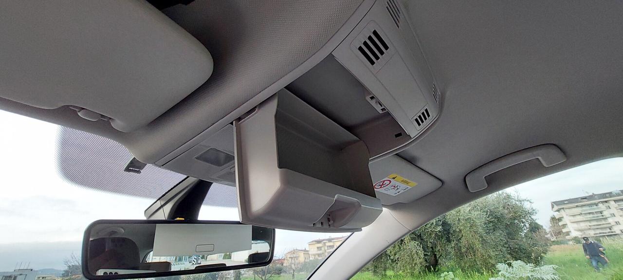 GOLF 7,5 CAMBIO AUTOMATICO DSG 1,5 METANO 130 CV NAVI TELEFONO SENSORI IMPECCABILE