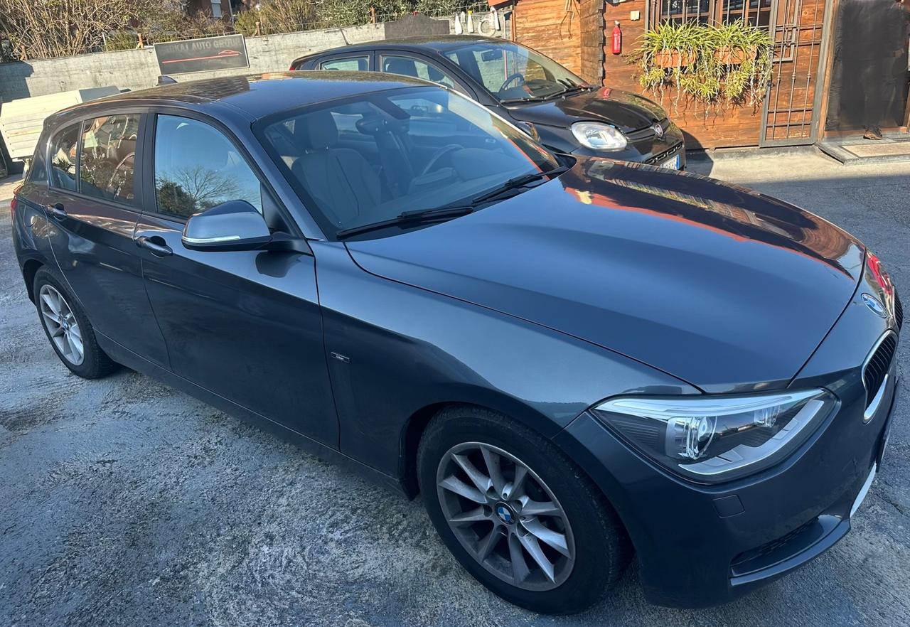 Bmw 116 116d 5p. Urban led sensori di p. cerchi lega e misto pelle