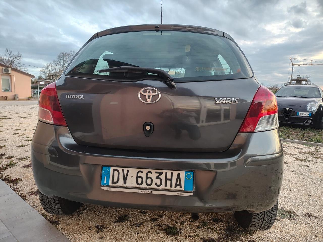 Toyota Yaris 1.3 5 porte Sol
