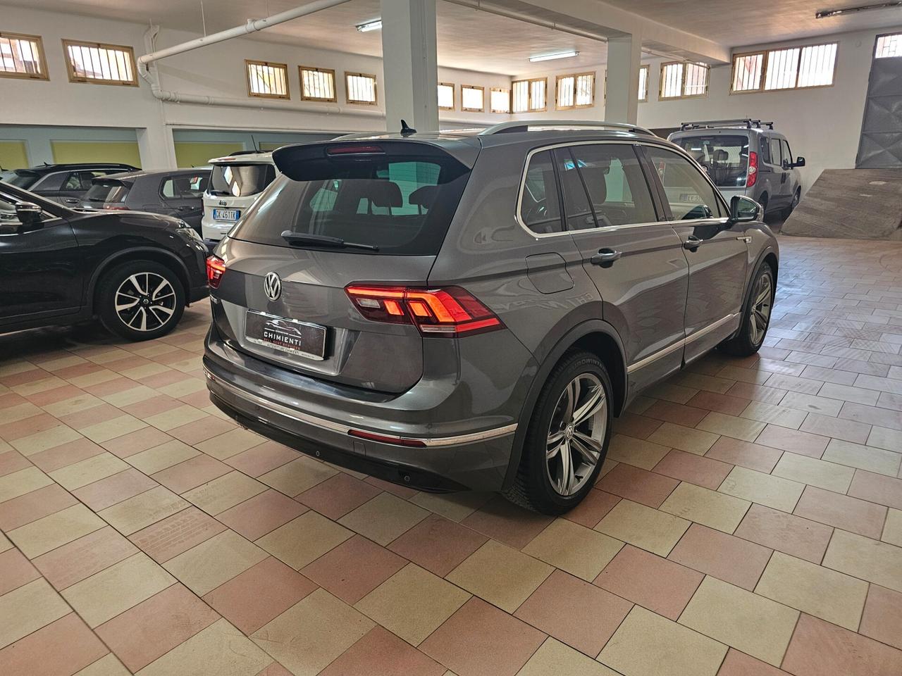 Volkswagen Tiguan 1.6 TDI SCR R LINE BlueMotion Technology