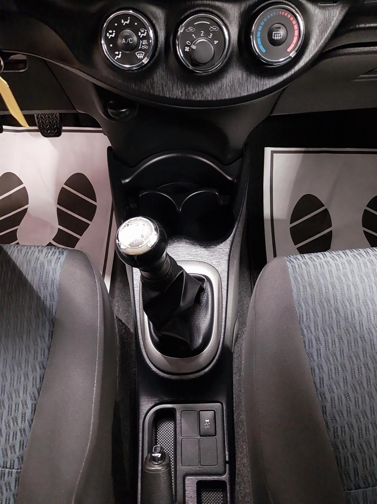 Toyota Yaris 1.3 Lounge - ok neopatentati