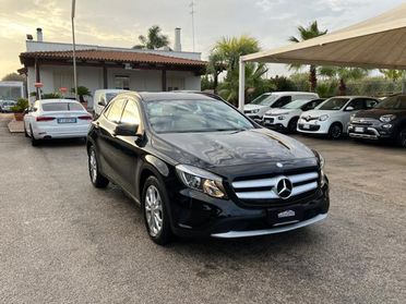 MERCEDES-BENZ GLA 200 d Automatic 4Matic Sport