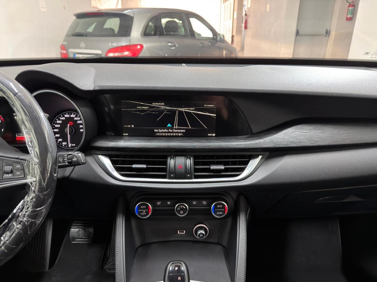 Alfa Romeo Stelvio 2.2 Turbodiesel 180 CV AT8 RWD Executive