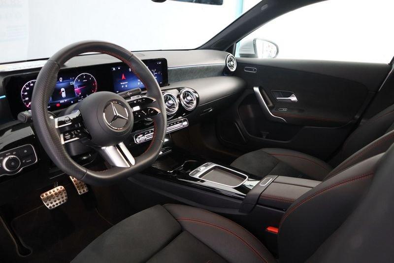 Mercedes-Benz Classe A 200D AUTOMATIC PREMIUM AMG LINE