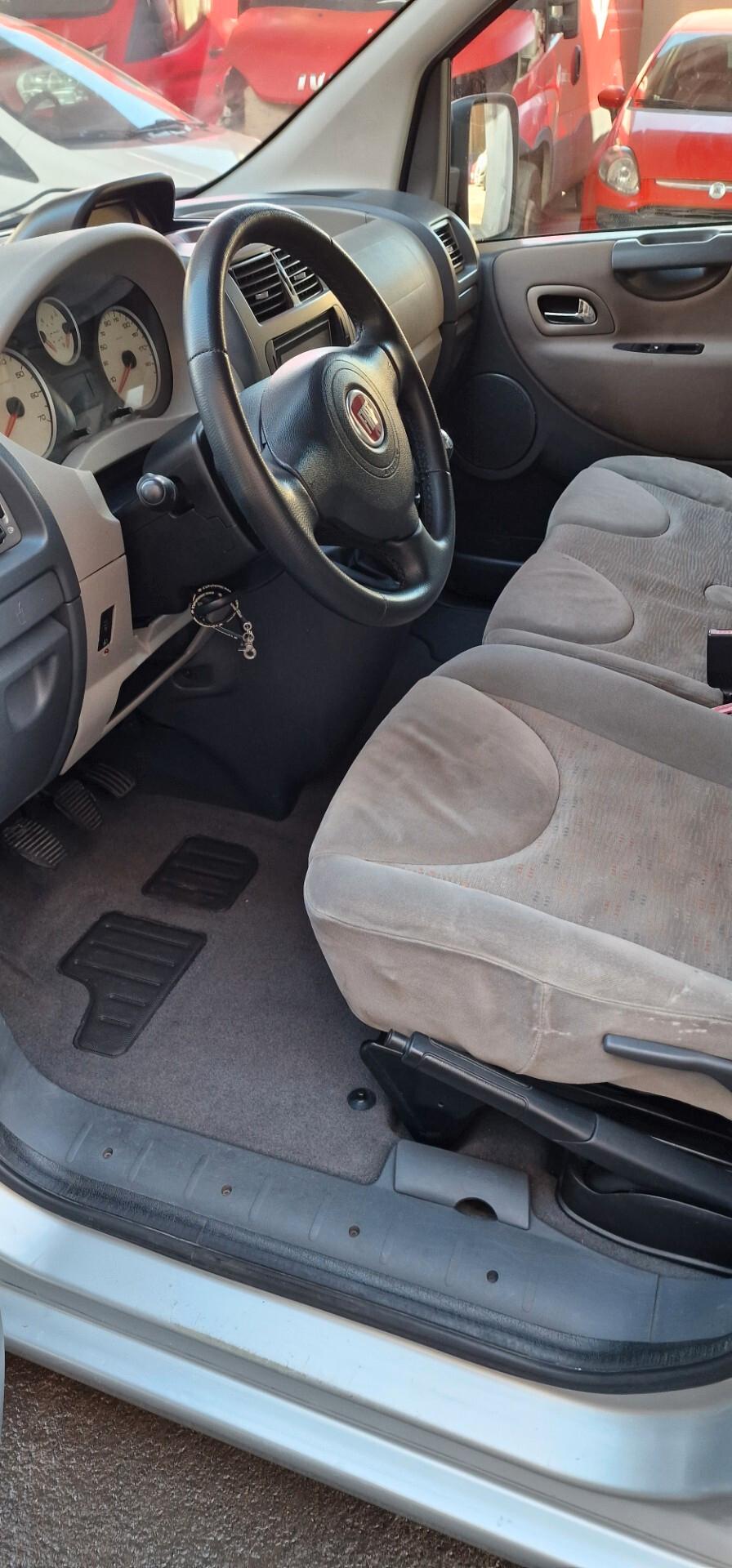 Fiat Scudo 2.0 MJT vetrato 9 posti (N1)