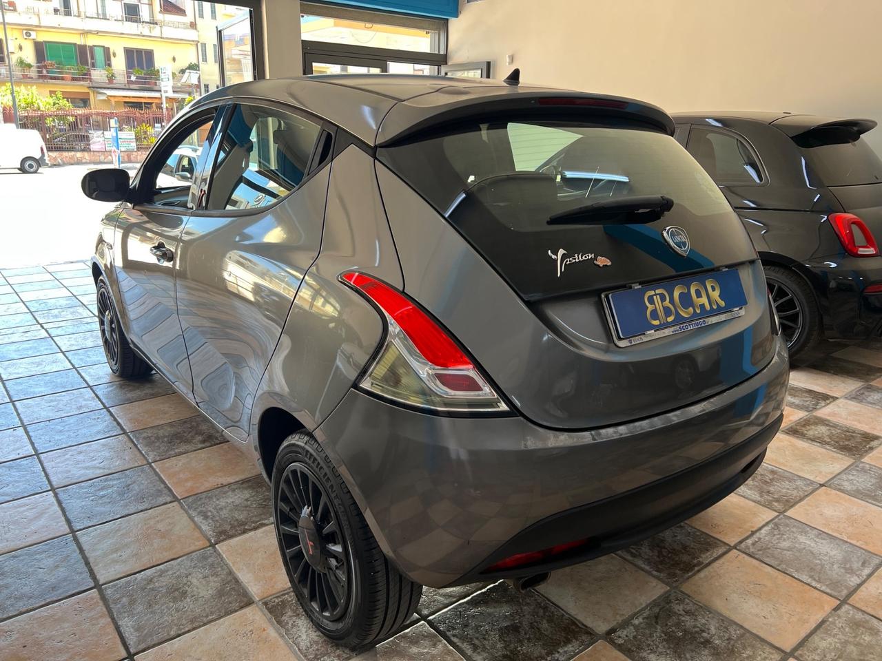Lancia Ypsilon 1.2 69 CV 5 porte GPL Ecochic Elefantino