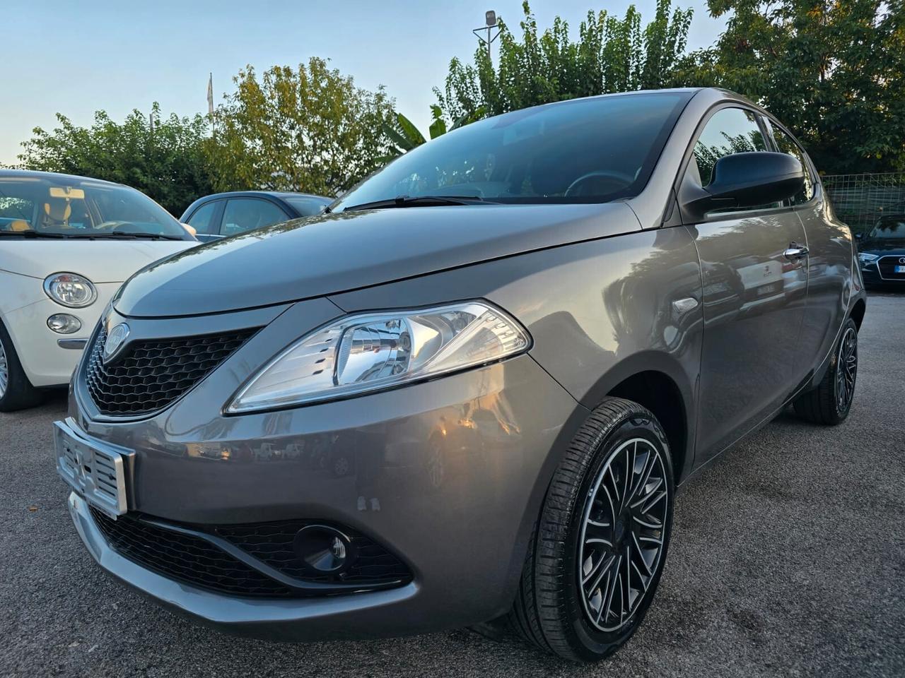 LANCIA NEW Y 1.0 HYBRID GOLD 70CV ITALIANA GARANZIA