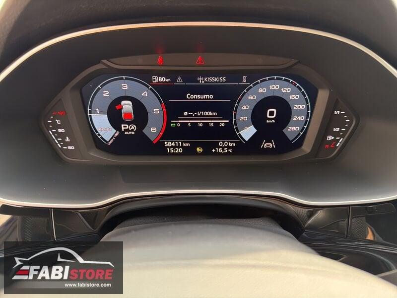 Audi Q3 Sportback 35 TDI 150 Cv S-Tronic S-Line interno ed esterno