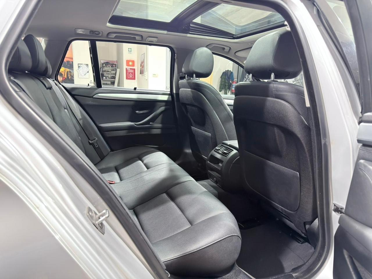 BMW 520d TOURING 190CV AUTO TETTO/PELLE