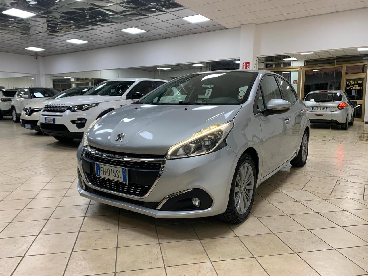 Peugeot 208 PureTech 82 5 porte Allure