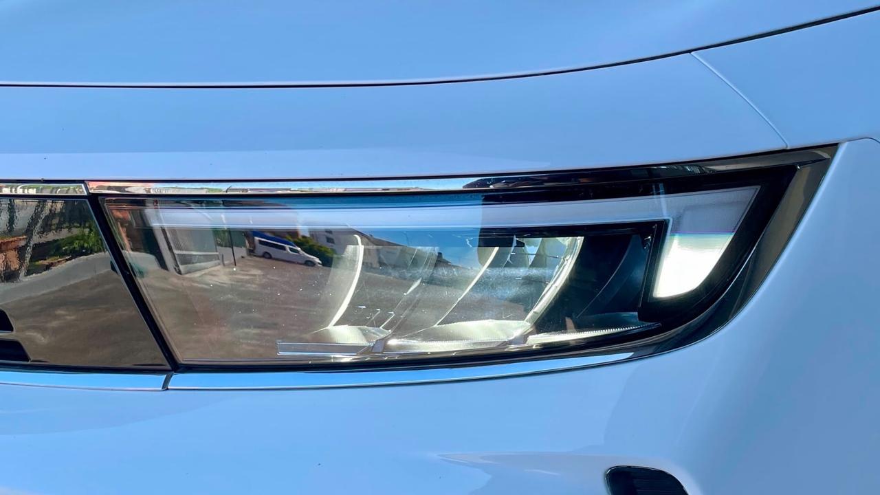 OPEL ASTRA 1.5 TURBO DIESEL BUSINESS ELEGANCE 131CV - FULL LED, VIRTUAL COKPIT, NEOPATENTATI