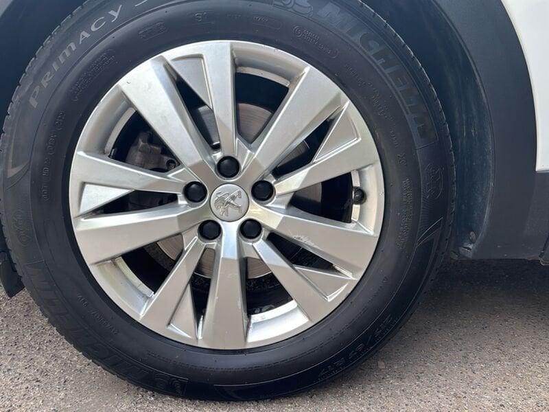 Peugeot 3008 BlueHDI 120 EAT6 S&S Business