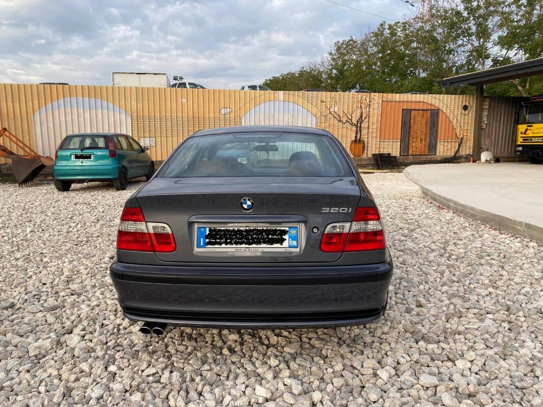 BMW Serie 3 320i Attiva E 46 TARGA ORO ASI