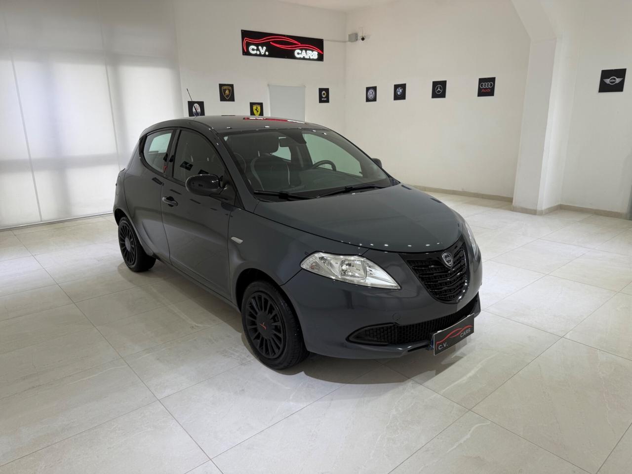 LANCIA YPSILON 1.2 69 CV 5 PORTE ELLE