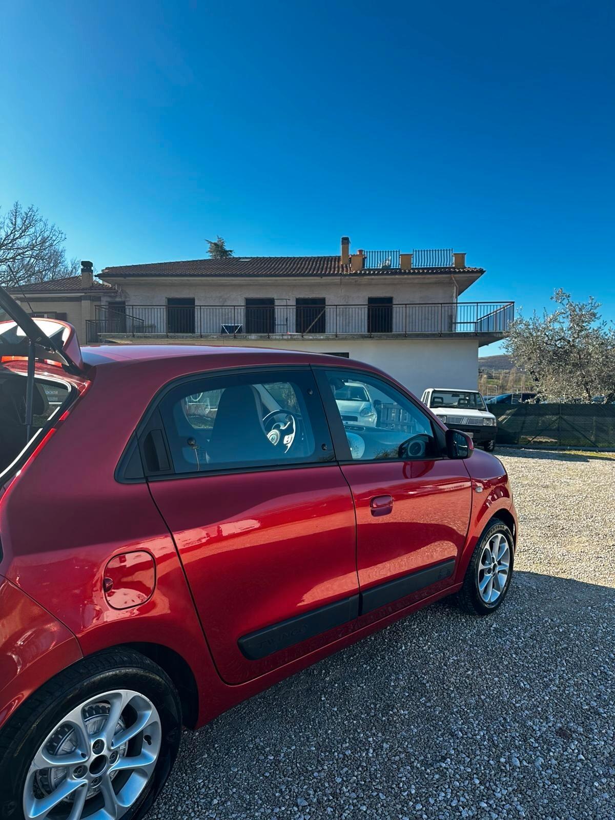 Renault Twingo 1.0 Live 70cv OK NEOPATENTATI