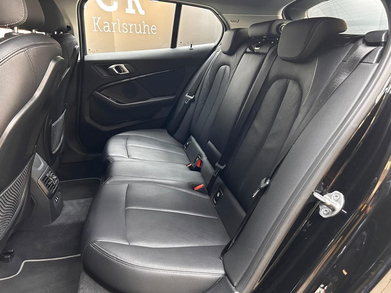 Bmw 118 118i 5p. Msport