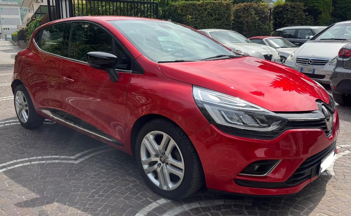 RENAULT Clio TCe 12V 90CV GPL 5p. Moschino Int.