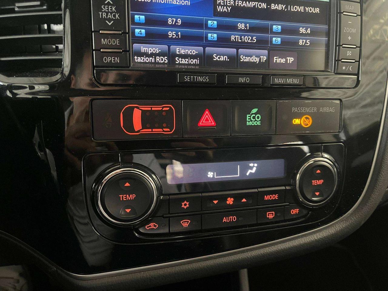 Mitsubishi Outlander plug in 2.0 204CV 4wd