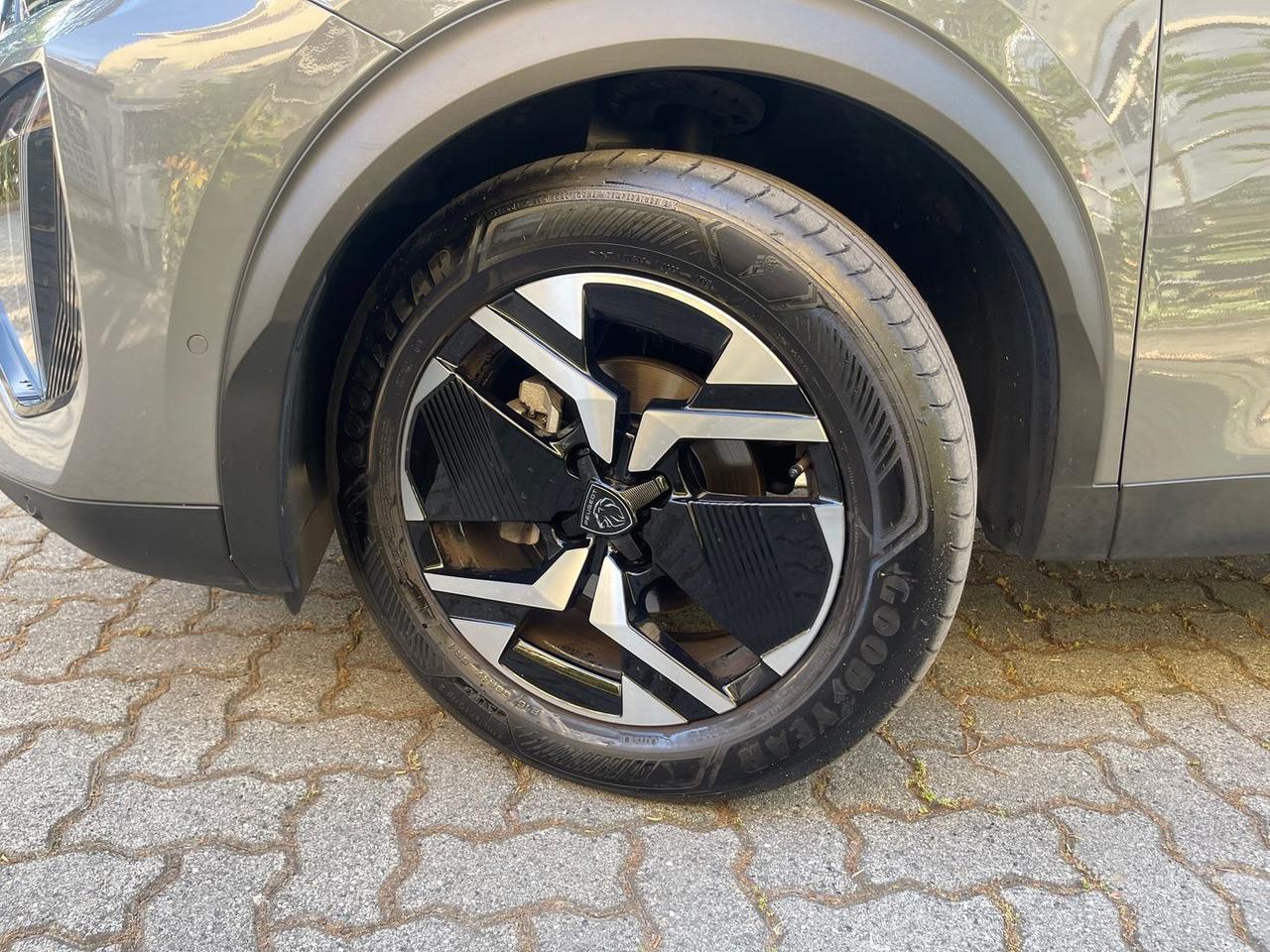 Peugeot 2008 Allure 1.2 PureTech 100 #5940