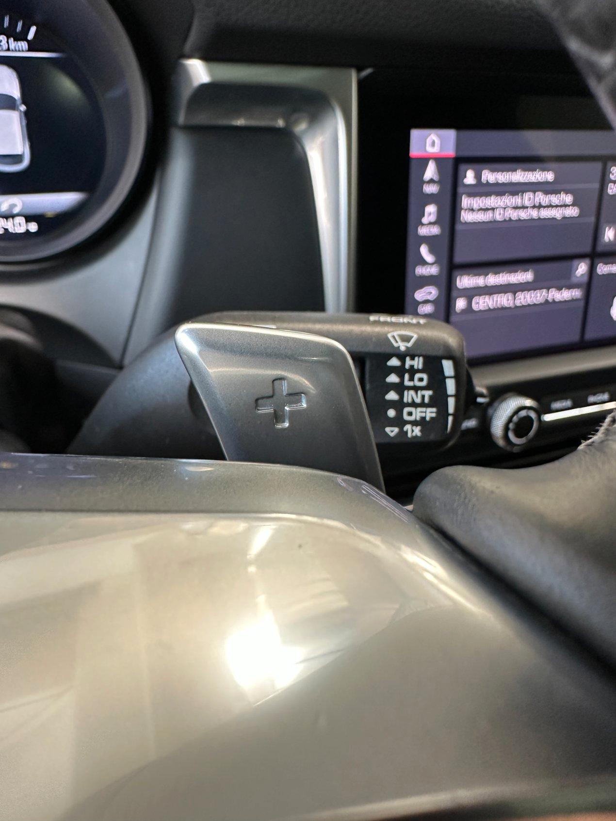 Porsche Macan 2.0 245cv pdk-21"-Tetto-Scarichi-Carplay-Camera-PDLS