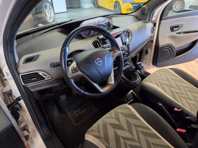 LANCIA Ypsilon 1.2 69 CV 5 porte GPL Ecochic Gold