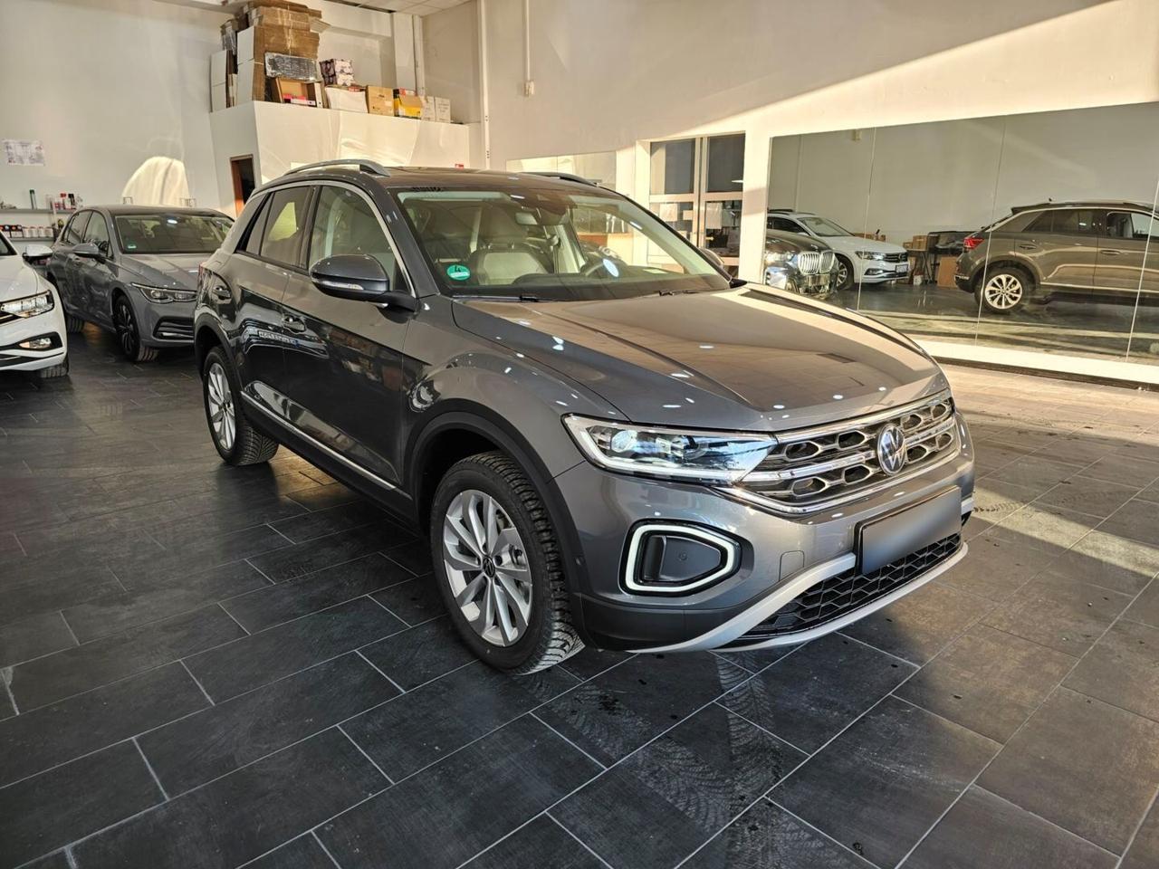 Volkswagen T-Roc Style C.17" Tetto Apribile Led Navi PDC Camera TDI