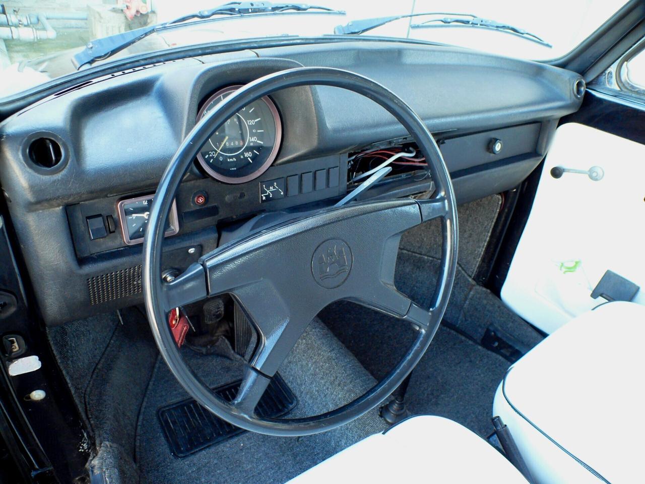 Volkswagen Maggiolino CABRIO (M1100)